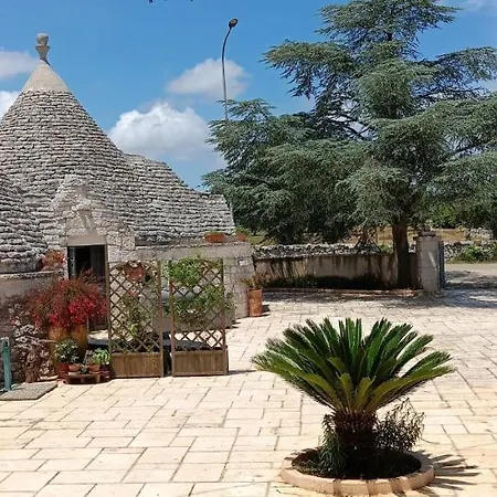 Trulli In Valle D'itria *