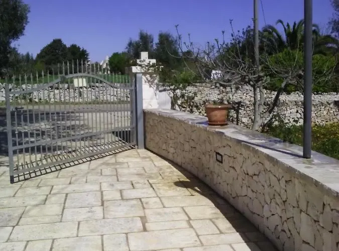 Trulli In Valle D'itria * Cisternino